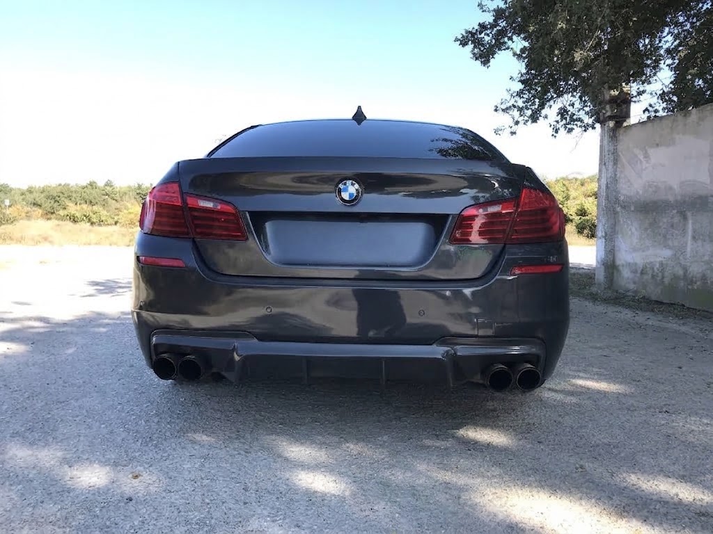 Kā nomainīt BMW aizmugurējo difuzoru